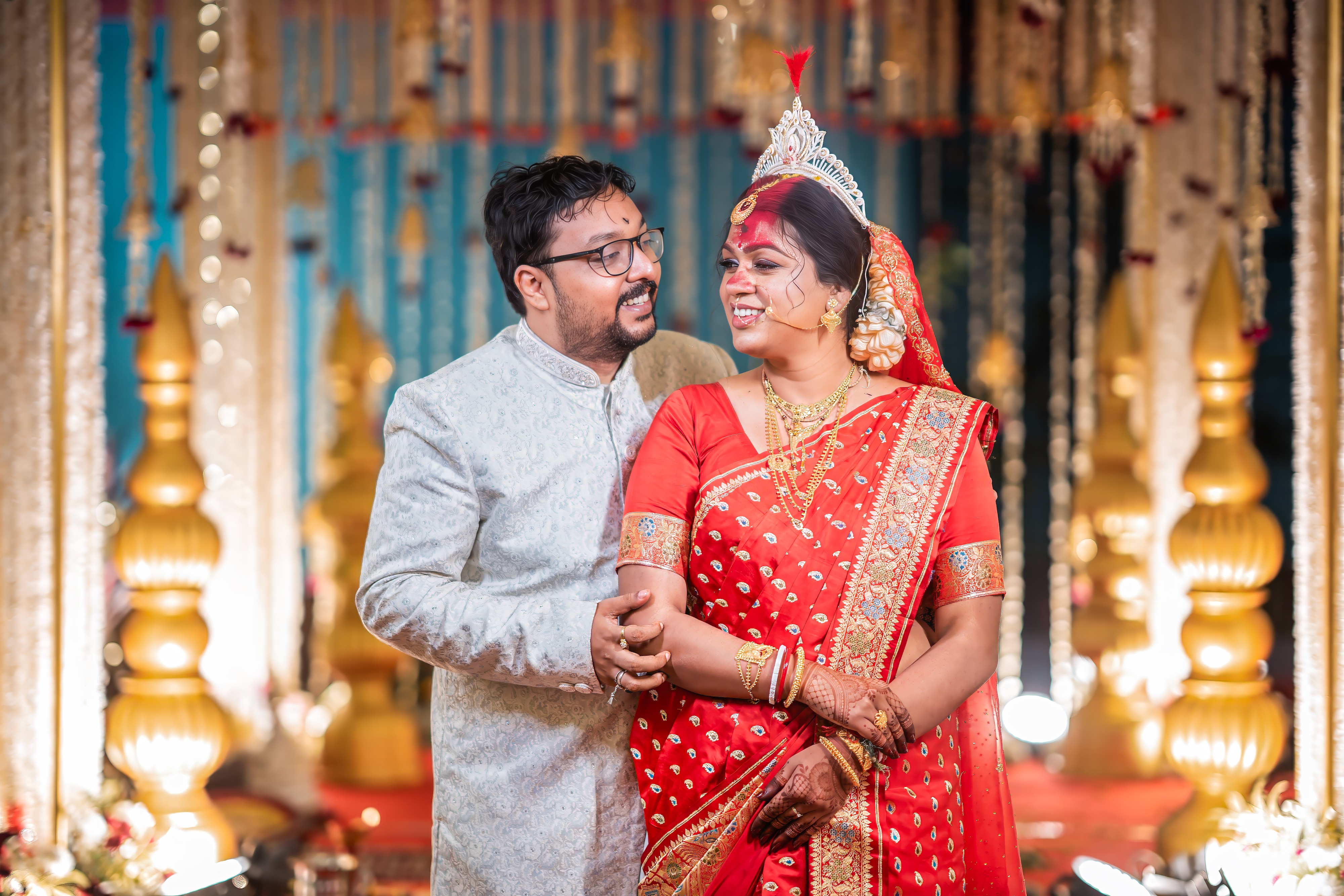 wedding_kiss